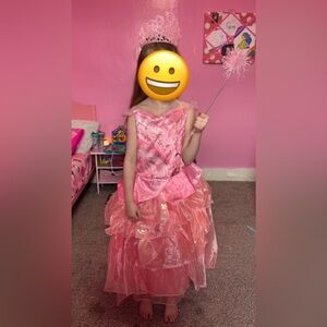 ‘Wicked’ Glinda costume